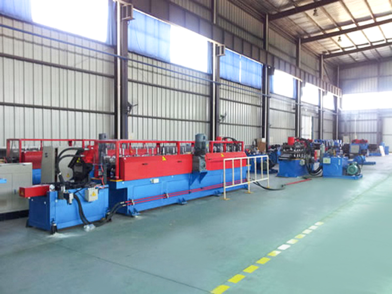 Máy tạo hình khung cửa