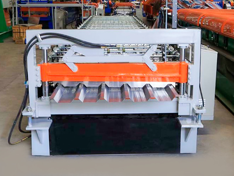 Máy tạo hình cuộn tấm lợp tốc độ cao